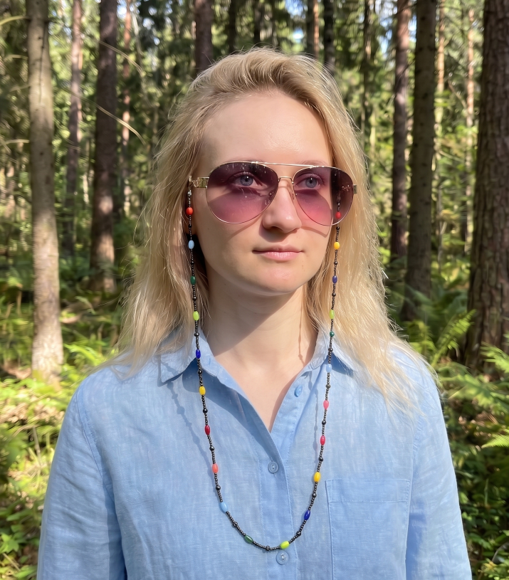 Natural Wood Rainbow Beads Glasses Chain With Forward-Mount Ends